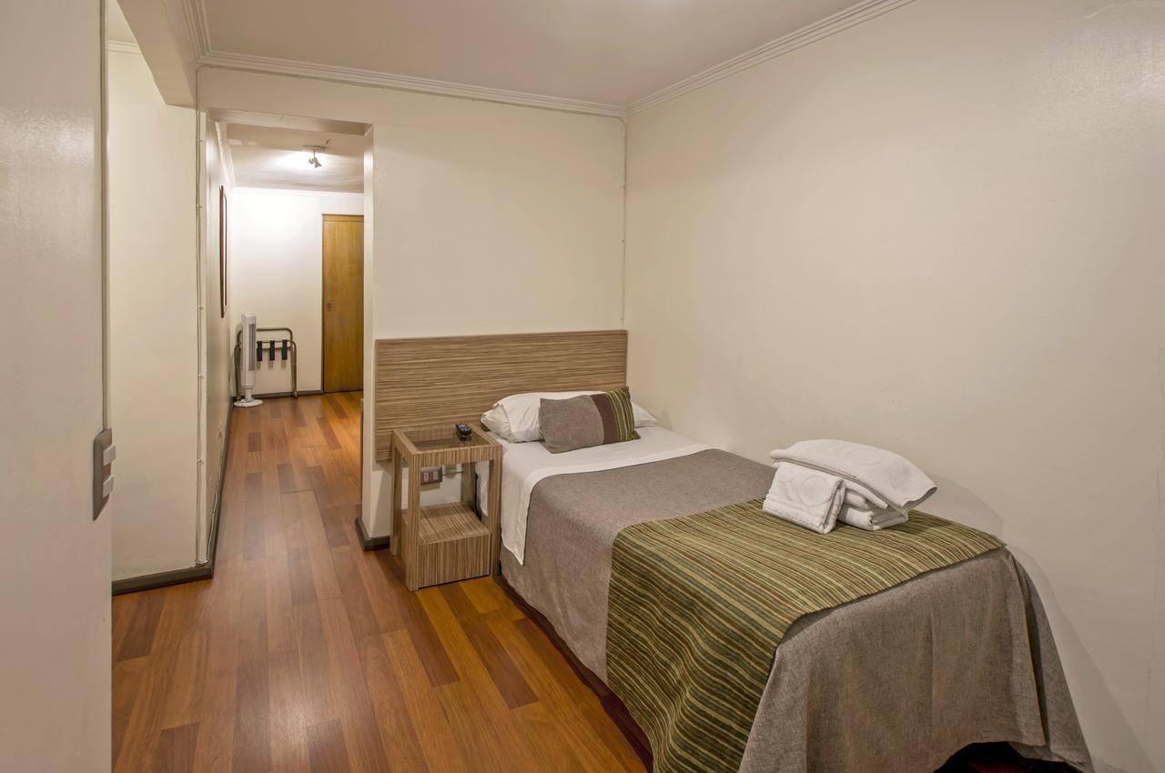 Hotel Piso 3 - Santiago — Fotos 1